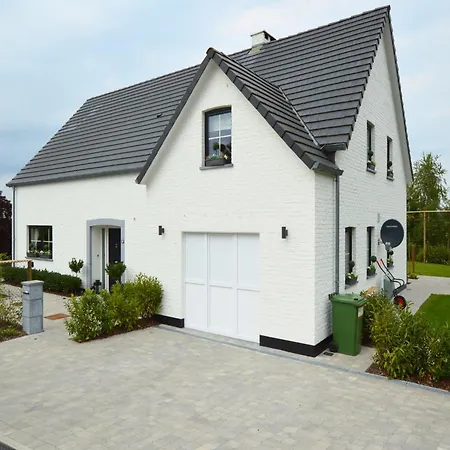 Forestside Retreat, Malmedy, Cleaning Included Σπίτι διακοπών *
